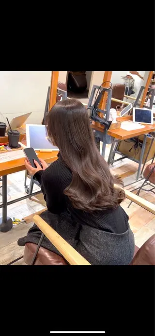 カラー ブリーチなしWカラー 縮毛矯正・清水天空のヘアスタイル