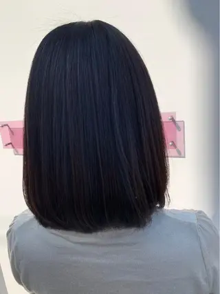ミディアム パーマ aini　大阪上本町店所属・芥川 未優のヘアスタイル