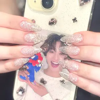 ネイル 🩰fein. hana🫧のネイルデザイン