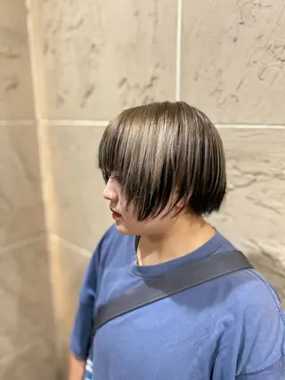 ショート カラー 伊藤 裕也のヘアスタイル