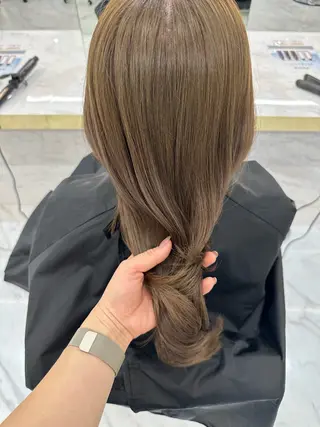 セミロング 似合わせレイヤーカッ ト🩶瀧本美咲のヘアスタイル