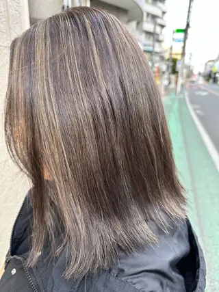 ミディアム カラー ボブ/インナーカラー ショート/佐野祥子のヘアスタイル