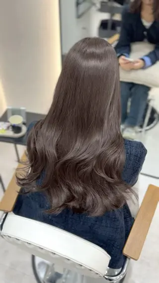 ロング 🩶レイヤー/艶髪/ 顔周り/韓国風/輝士のヘアスタイル