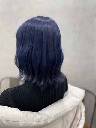 ミディアム カラー RAISE by_WHITEのヘアスタイル