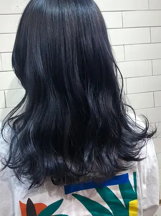 セミロング 🤍髪質改善➕透明感 カラー🤍川上葵のヘアスタイル