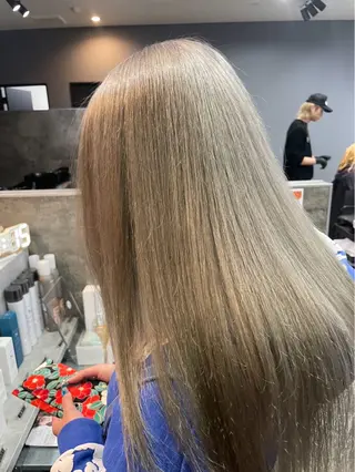 カラー ✂︎GLITTER ✂︎東ヶ崎　湧✂︎のヘアスタイル