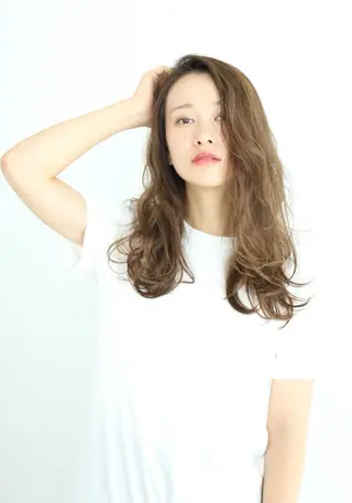 ロング 岩岡 和哉のヘアスタイル