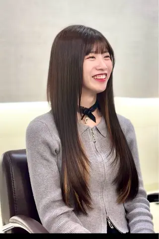 ロング 似合わせカット・透明 感カラー👑縮毛矯正のヘアスタイル