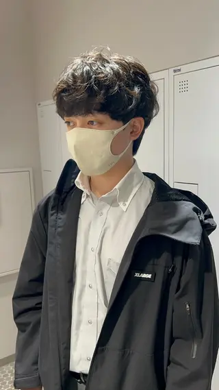 ショート パーマ メンズ 樋野 亮のヘアスタイル