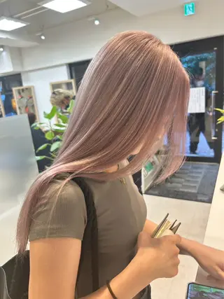 カラー UMEDA RYUHEIのヘアスタイル