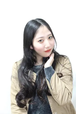 ロング 代表　清水稔也 オージュアソムリエのヘアスタイル