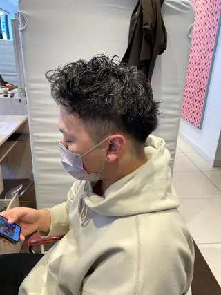 パーマ メンズ ❣️韓国レイヤー ❣️渡部晃輝のヘアスタイル