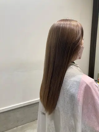 カラー 折本 沙織のヘアスタイル