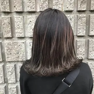 セミロング カラー レイヤー/顔周り /AKARIのヘアスタイル