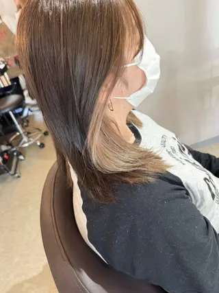 ミディアム ✨艶ブリーチカラー✨ ✨艶髪ストレート✨のヘアスタイル