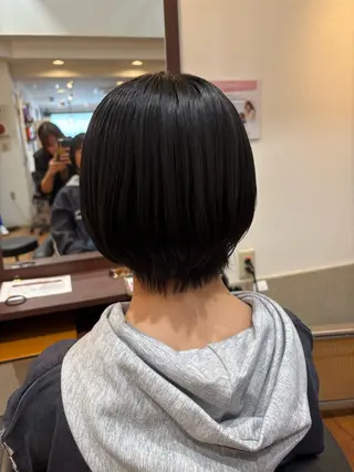 ショート MOLLASALON 浅香山店所属・MOLLA 辻のヘアスタイル