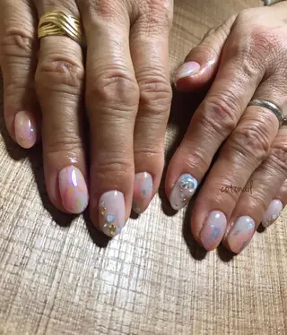 ミディアム ネイル ツメトマツゲ .のネイルデザイン