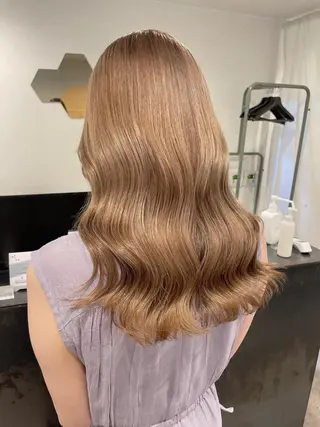 セミロング カラー 安藤 佑衣のヘアスタイル