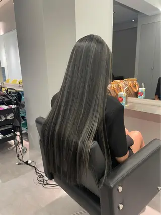 ロング カラー R/🤎 パーマ&ブリーチ🔥のヘアスタイル