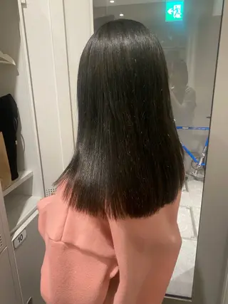 ミディアム 室谷 侑奈のヘアスタイル