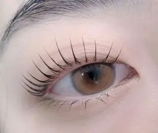 マツエク・マツパ EMA BEAUTY所属・EMA BEAUTY マツエクサロン池袋店のマツエク・マツパデザイン