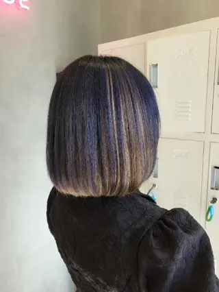 ミディアム カラー レイヤー/ショート /山田譲治✂️のヘアスタイル