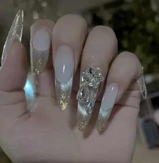 ネイル AB マツエクネイルサロンのネイルデザイン