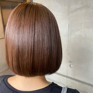 ショート 透け感ベージュ /ミハルのヘアスタイル