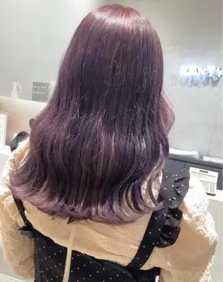 セミロング カラー MOE🐈‍⬛🎀 エクステ/ワンホンのヘアスタイル