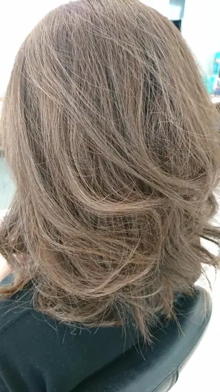 ミディアム カラー ジニアル所属・長島 司のヘアスタイル
