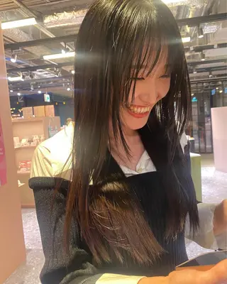 ロング やまもと さえのヘアスタイル