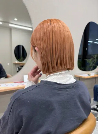 ショート 髪質改善＆ハイトーンカラー Cica神戸三宮元町店所属・福田 美波のヘアスタイル