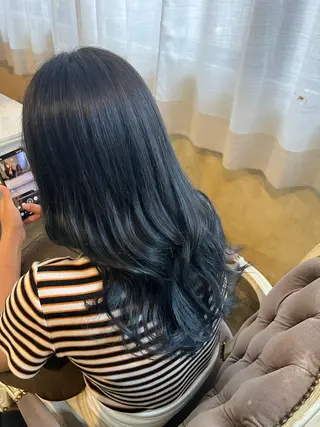 ロング カラー ともざねゆか UniQのヘアスタイル