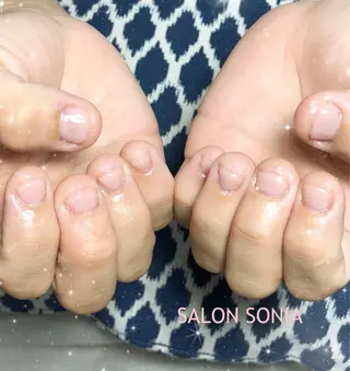 ネイル 小顔・毛穴・たるみ ネイル　似内真樹のエステ・リラクイメージ