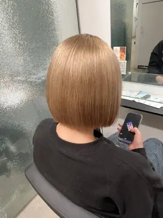 ショート ＡＯ所属・艶々ペールハイトーン 🫧🦋/YUINAのヘアスタイル