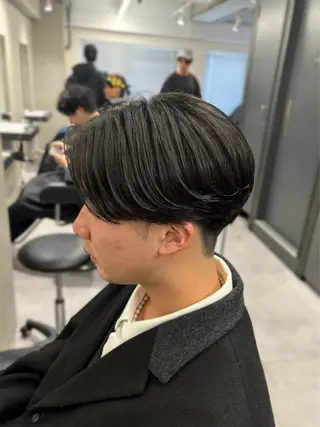 ミディアム パーマ メンズ 🐦‍🔥フェザーパ ーマ🐦‍🔥きるやのヘアスタイル