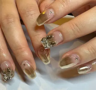 ネイル 濱岡 咲のネイルデザイン