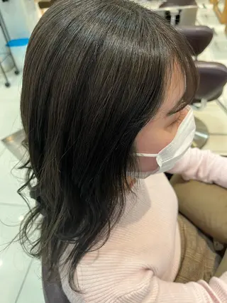 セミロング カラー なつな/ 透明感カラーのヘアスタイル