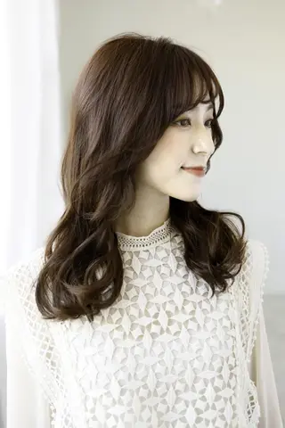 ミディアム TAYA九段店所属・茨木 智美のヘアスタイル