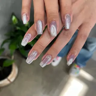 ネイル Lily WHITEのネイルデザイン