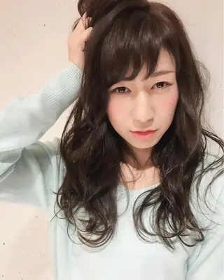 ショート ミディアム セミロング ロング カラー パーマ ミルクティーベージュ 山本勝志のヘアスタイル