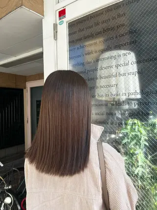 ミディアム まみ/暖色カラー /デザインカラーのヘアスタイル