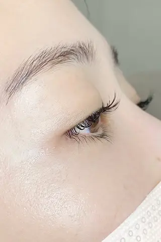 マツエク・マツパ PLAIN所属・PLAIN 吉田の眉毛・アイブロウイメージ