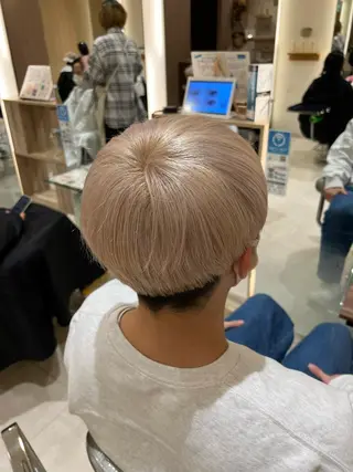 カラー 久永 菫のヘアスタイル