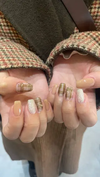 ネイル pool Yuzu🌷のネイルデザイン