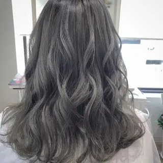 セミロング カラー 皆巳 達郎のヘアスタイル