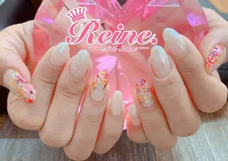 ネイル Nailsalon Reine所属・玉栄 伶奈のネイルデザイン