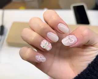 ネイル 💅E•U•B NAIL🌹所属・横浜市中区曙町 ネイルE·U·Bのネイルデザイン