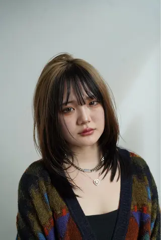 ミディアム Lond un Maison.所属・ﾌﾞﾘｰﾁ/ﾚｲﾔｰ ✩.*˚チャンツヨシのヘアスタイル