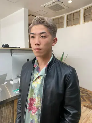 ショート カラー メンズ TRUCKIN UP THE PATH所属・さとう けんたのヘアスタイル